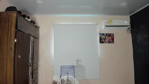  Felipe  online show from 12/04/25, 05:43