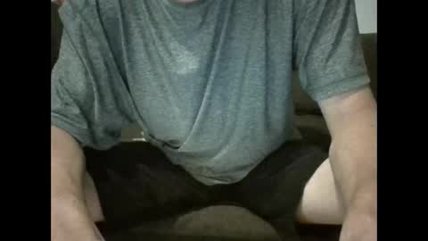 Snapshot of felipesmg2 chatting on 02/18/25, 02:05 felipesmg2 online show from 02/18/25, 02:05