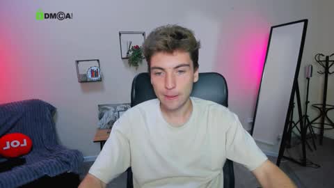 felix_dream_ online show from 09/22/25, 07:16