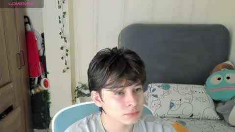 Snapshot of felix_leex chatting on 06/15/26, 06:54 Felix leex online show from 06/15/26, 06:54