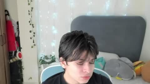 Snapshot of felix_leex chatting on 06/20/26, 07:16 Felix leex online show from 06/20/26, 07:16