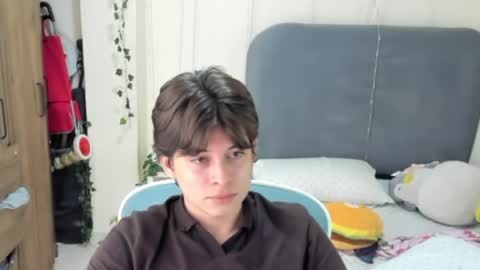 Snapshot of felix_leex chatting on 06/22/26, 07:11 Felix leex online show from 06/22/26, 07:11