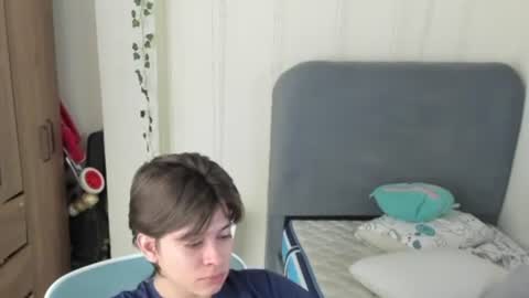 Snapshot of felix_leex chatting on 07/18/26, 01:15 Felix leex online show from 07/18/26, 01:15