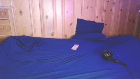 Snapshot of femboyflowers chatting on 01/06/25, 11:42 femboyflowers online show from 01/06/25, 11:42