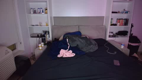 Snapshot of femboyflowers chatting on 03/16/26, 05:44 femboyflowers online show from 03/16/26, 05:44