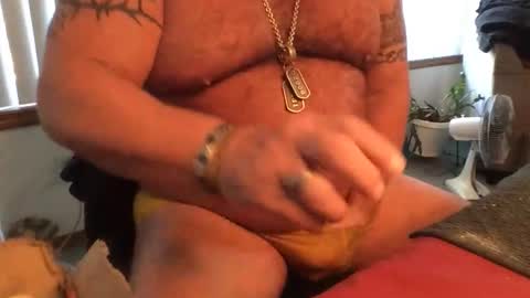 Snapshot of femdomisgood chatting on 05/21/26, 04:36 Femdomisgood online show from 05/21/26, 04:36