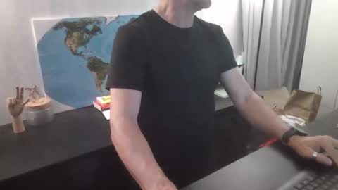 Snapshot of femdomsubby chatting on 02/17/26, 09:17 femdomsubby online show from 02/17/26, 09:17