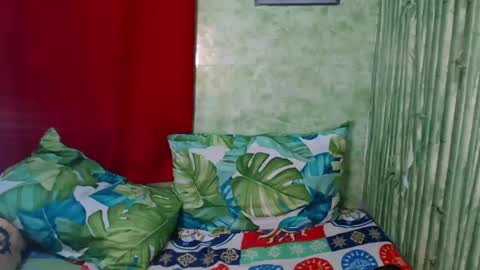 feminine_tsx online show from 01/29/25, 10:58