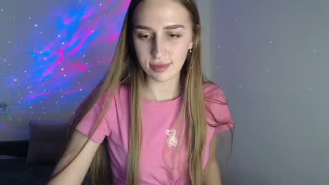 Femke online show from 02/12/25, 06:51