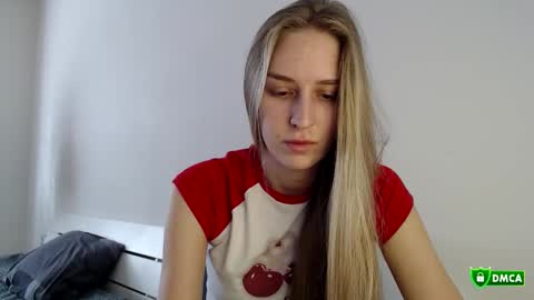 Femke online show from 10/14/25, 11:33