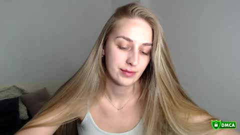 Femke online show from 04/18/26, 08:31