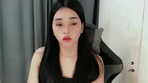 YOUR BEAUTIFUL ASIANFHEMY online show from 02/01/25, 09:54