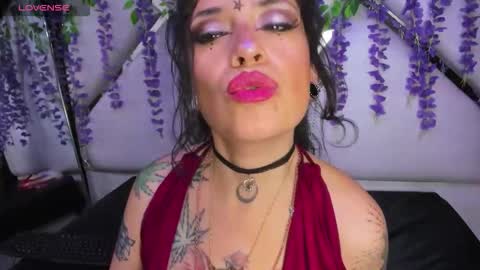 Snapshot of fenix_lilith69 chatting on 05/29/26, 02:59 Fenix Lilith69 online show from 05/29/26, 02:59