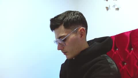 Snapshot of fenixtream chatting on 01/02/25, 11:06 FeniXtream online show from 01/02/25, 11:06