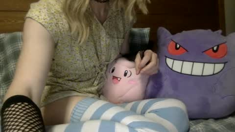 Snapshot of fenn88_ chatting on 07/16/26, 03:34 fenn88_ online show from 07/16/26, 03:34