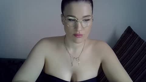 fennec_fox_ online show from 04/23/26, 06:36