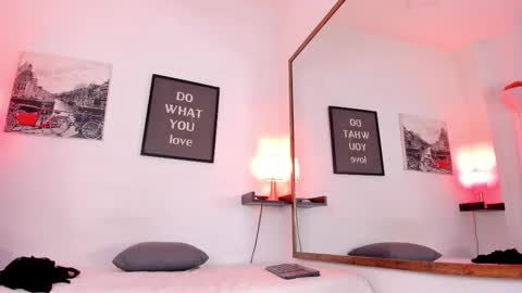 fennyx online show from 10/23/25, 11:31