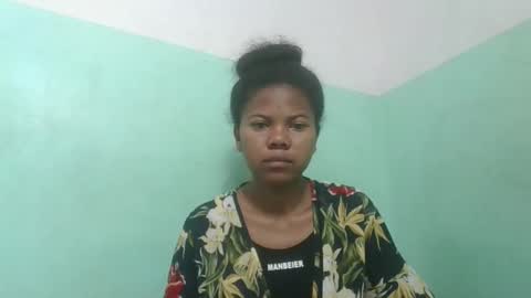 fenou122745 online show from 12/01/25, 04:39