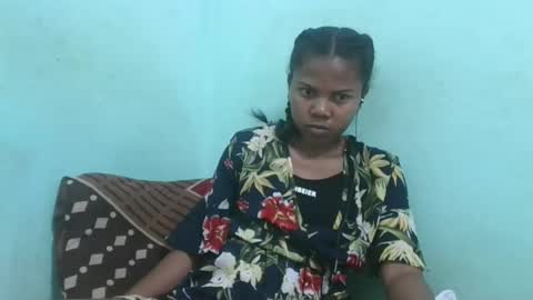 fenou122745 online show from 12/01/25, 04:45