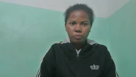 fenou122745 online show from 12/22/25, 07:22