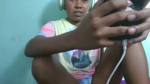 fenou122745 online show from 04/22/26, 06:31