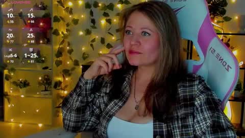 Snapshot of ferall_berrry chatting on 03/02/26, 02:13 Ferall Btrrry online show from 03/02/26, 02:13