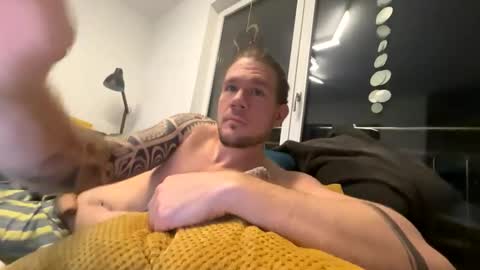 ferdl1988_1 online show from 01/11/25, 10:18