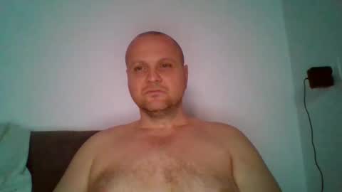 Snapshot of ferkooo111 chatting on 03/07/25, 04:13 Dorotheo online show from 03/07/25, 04:13