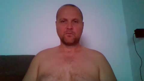 Snapshot of ferkooo111 chatting on 10/28/25, 04:49 Dorotheo online show from 10/28/25, 04:49