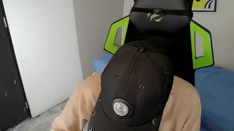 FERNANDO online show from 12/01/25, 03:11