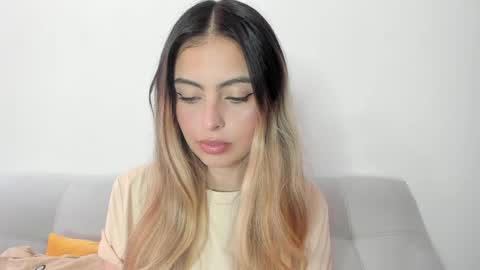 fernanda  online show from 04/06/26, 03:24