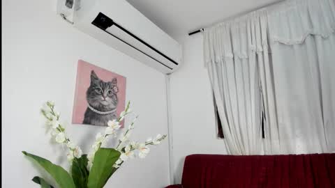 Fernanda online show from 10/21/25, 09:37