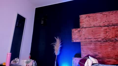 fernanda_liie_ online show from 05/17/26, 12:30