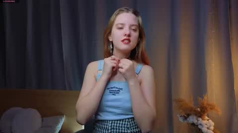 Snapshot of fernandafurfey chatting on 02/26/26, 01:15 Rachel online show from 02/26/26, 01:15