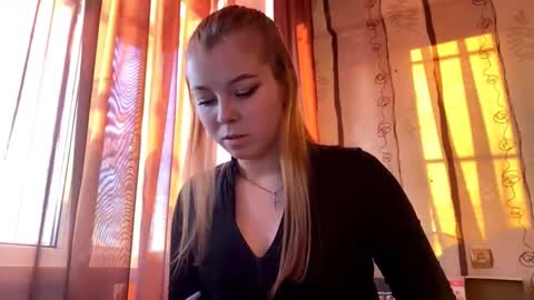 fernandamathson online show from 10/18/25, 11:00