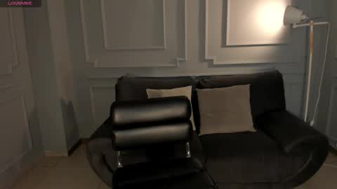 FER  online show from 10/15/25, 02:17