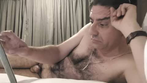 Snapshot of fernandoreutergrant chatting on 06/17/26, 04:48 fernandoreutergrant online show from 06/17/26, 04:48