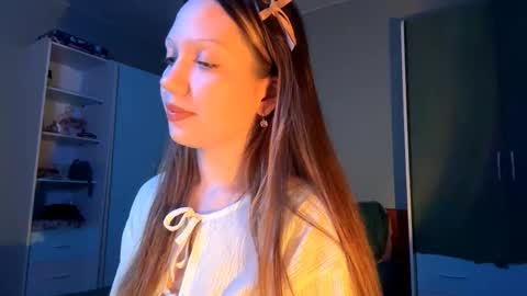 Snapshot of ferneprivatsky chatting on 10/15/25, 07:58 Alice online show from 10/15/25, 07:58