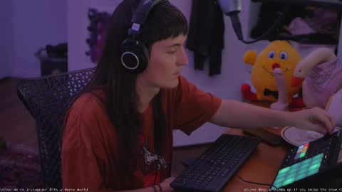 Fern next stream 430pm Monday PST online show from 02/13/25, 02:20