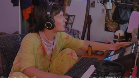 Fern next stream 430pm Monday PST online show from 02/18/25, 08:16