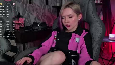 Rey online show from 04/18/26, 07:07