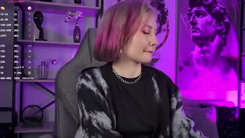 Rey online show from 04/23/26, 03:14