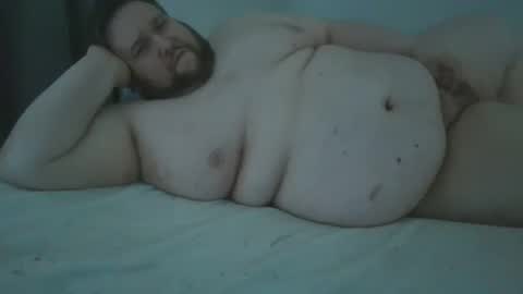 Snapshot of fettebifotze28h chatting on 10/17/25, 02:41 Cow Sow online show from 10/17/25, 02:41