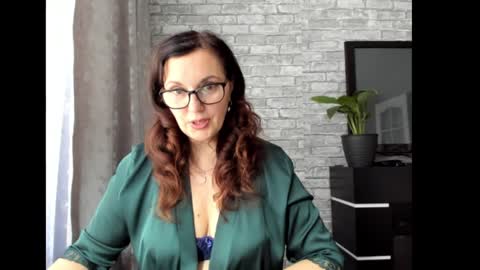 Snapshot of fey_bb chatting on 01/28/25, 04:50 Milana online show from 01/28/25, 04:50