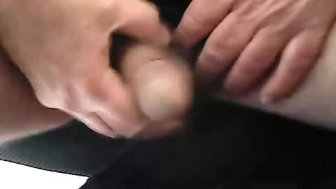 Snapshot of fh1963 chatting on 02/25/26, 01:10 fh1963 online show from 02/25/26, 01:10