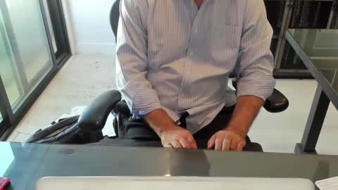 Snapshot of fhetzl chatting on 10/06/25, 09:23 fhetzl online show from 10/06/25, 09:23