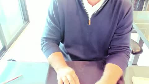 Snapshot of fhetzl chatting on 10/30/25, 10:21 fhetzl online show from 10/30/25, 10:21