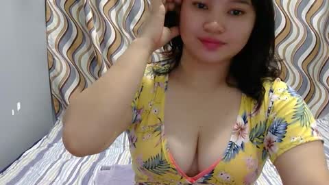 fhwilloughbyxx online show from 02/01/26, 07:23