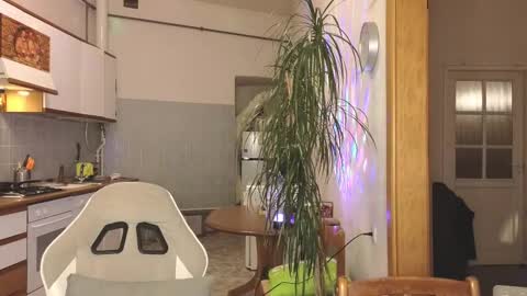 Fia online show from 03/06/25, 05:11