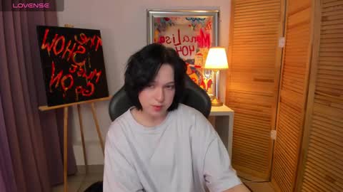 Snapshot of fiamoory chatting on 01/12/25, 01:11 fiamoory online show from 01/12/25, 01:11